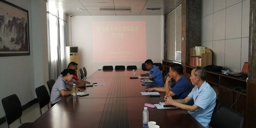 石臺(tái)縣市場(chǎng)監(jiān)管局召開餐飲服務(wù)單位食品安全約談會(huì)，強(qiáng)化主體責(zé)任筑牢安全防線